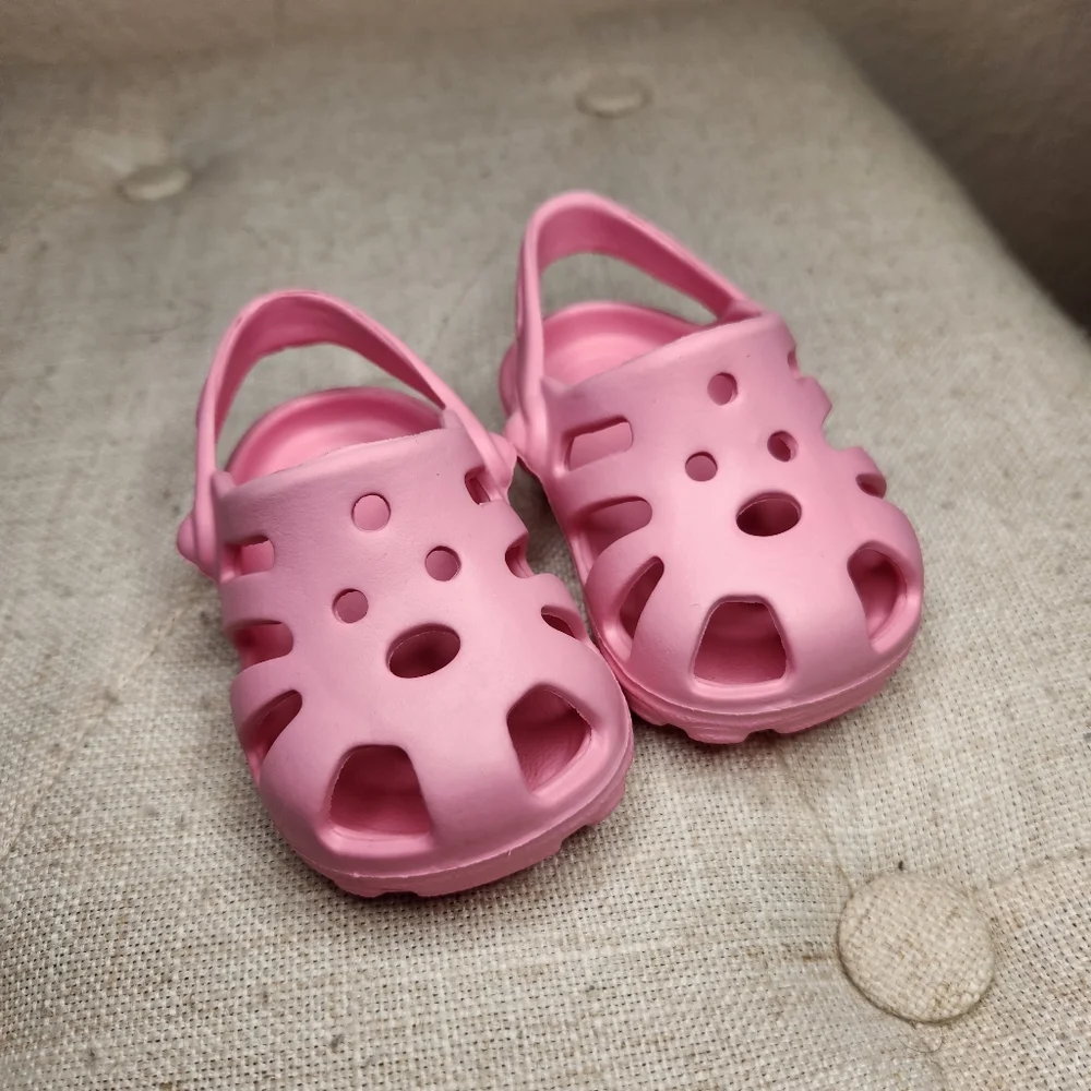pink sandals